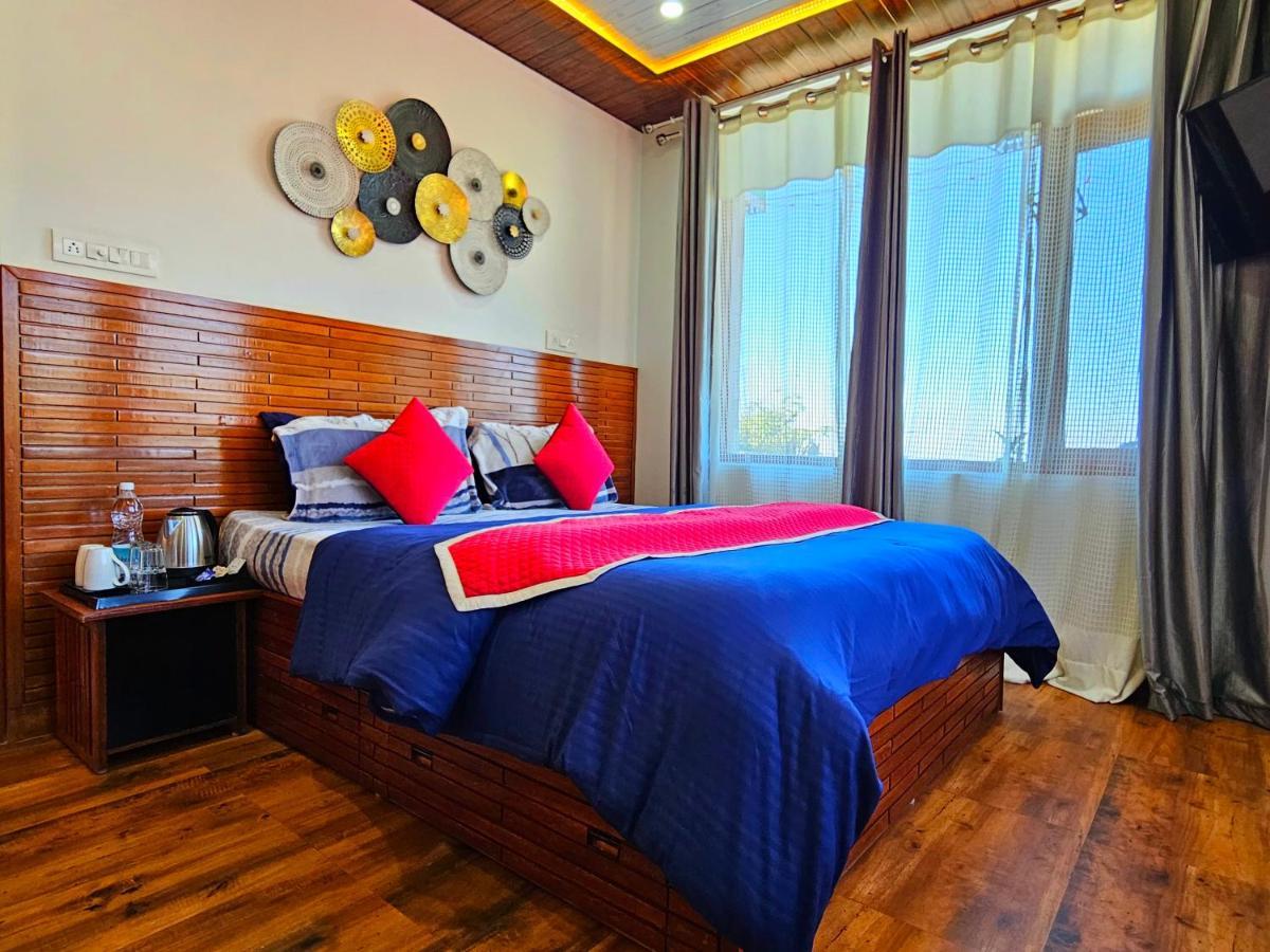 Hotel The Tulip Bir Zewnętrze zdjęcie
