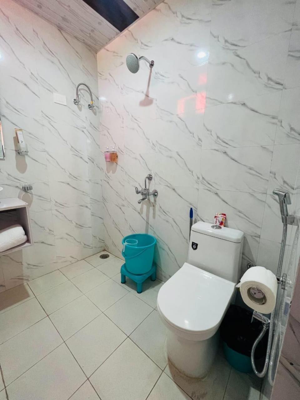 Hotel The Tulip Bir Zewnętrze zdjęcie